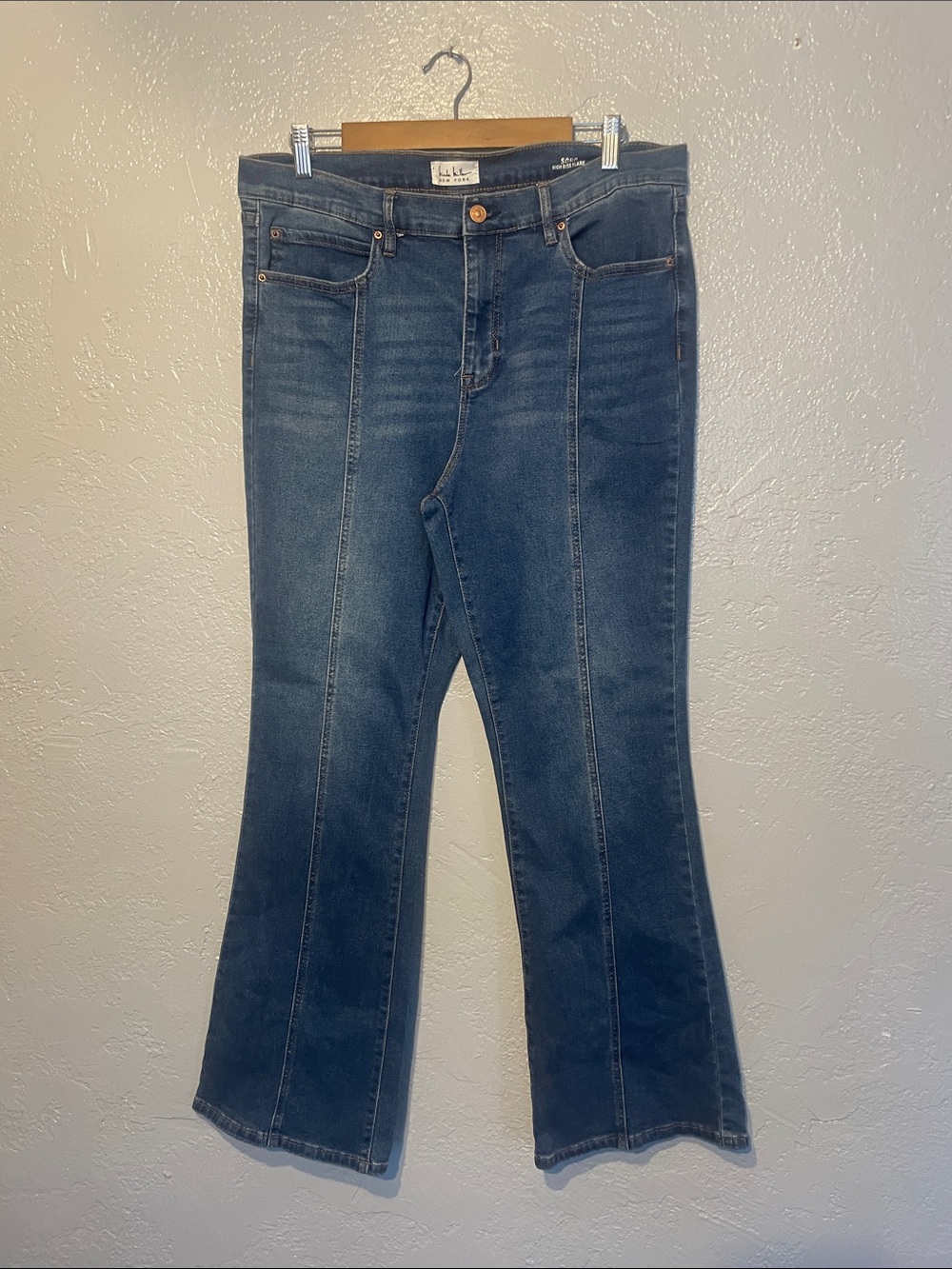 Lee Mid-Rise Dark Blue Flare Jeans with Center Seams